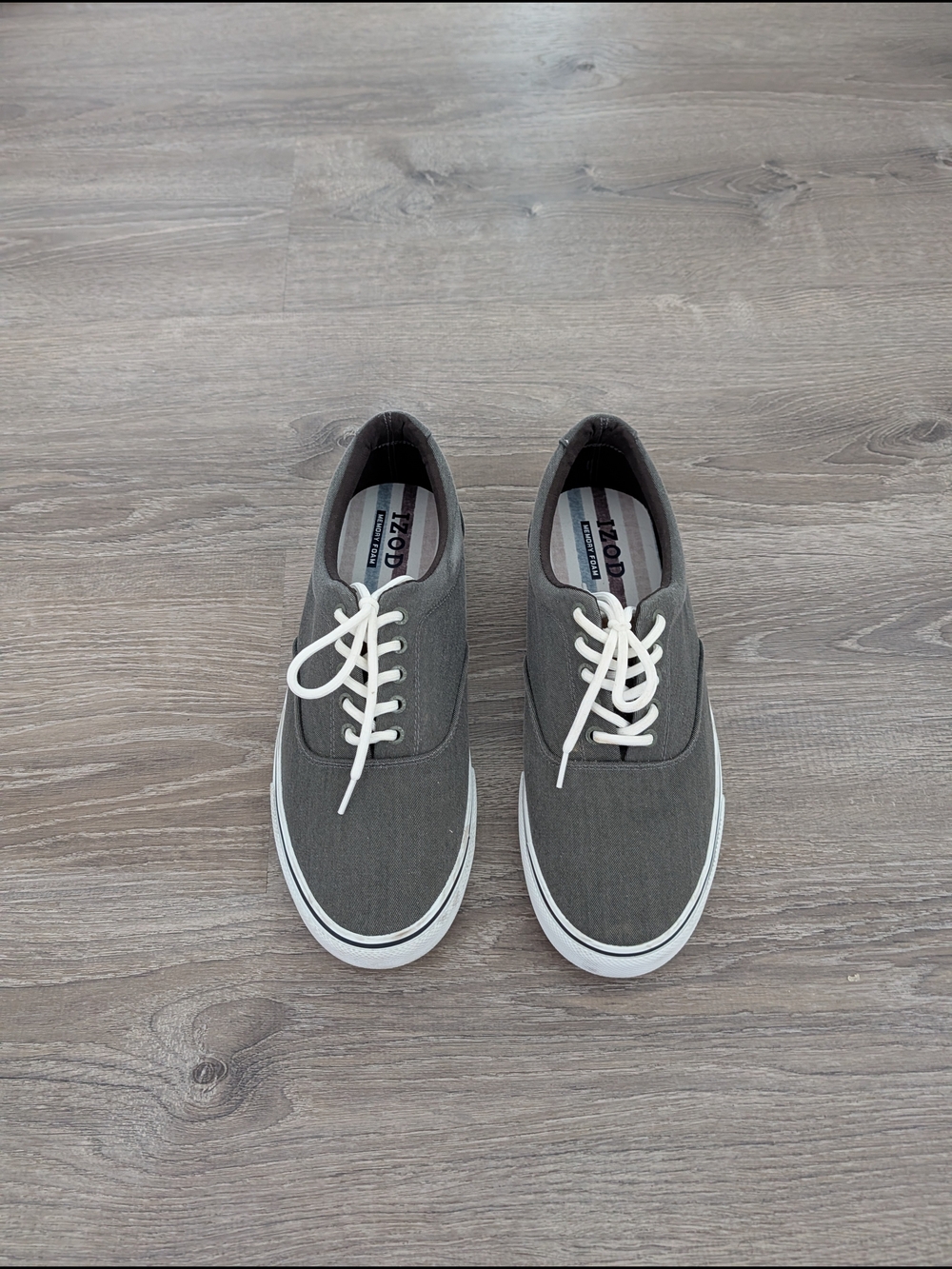 IZOD Rangley Canvas Sneakers Men's 11 Gray Memory Foam
